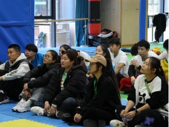 篮球训练视频教学软件下载大全安卓_0